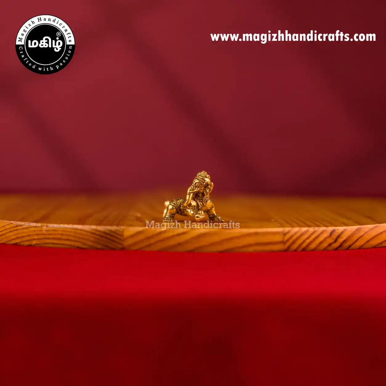 Brass mini baby Ganesha idol - 1 inch - image 4