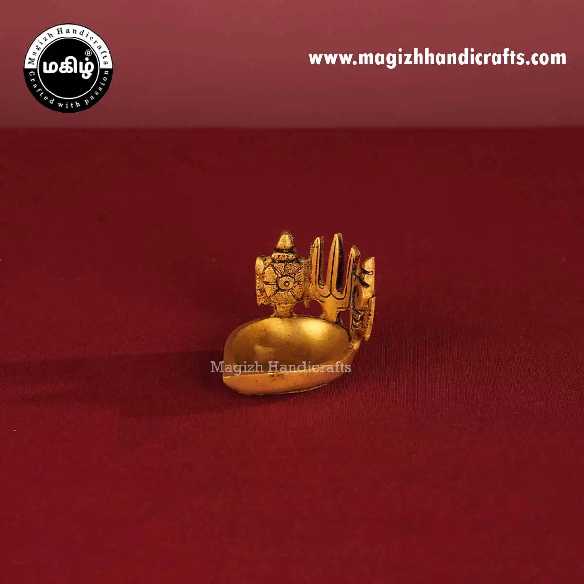 1.5 Inch Brass Sangu Chakram Namam Lamp - image 4