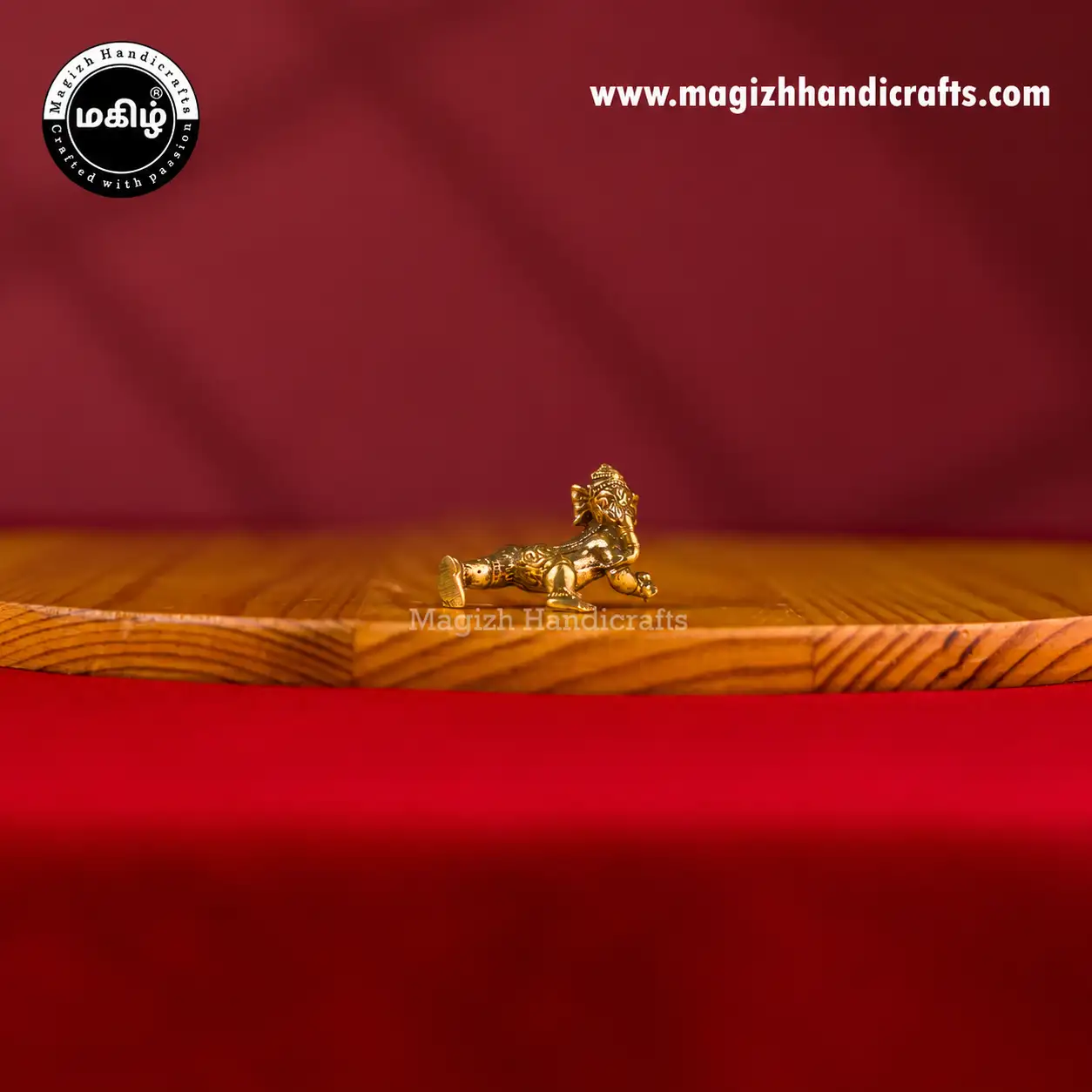 Brass mini baby Ganesha idol - 1 inch - image 3